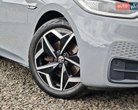 Фольксваген ID.3 2020 в Луцке на Automoto.ua Серый Фольксваген ID.3, объемом двигателя 0 л и пробегом 173 тыс. км за 16699 $, фото 10 на Automoto.ua