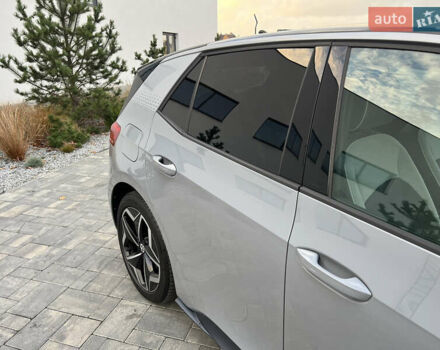 Серый Фольксваген ID.3, объемом двигателя 0 л и пробегом 117 тыс. км за 17300 $, фото 78 на Automoto.ua