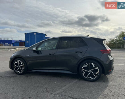 Серый Фольксваген ID.3, объемом двигателя 0 л и пробегом 98 тыс. км за 16300 $, фото 7 на Automoto.ua