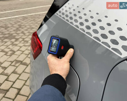 Серый Фольксваген ID.3, объемом двигателя 0 л и пробегом 107 тыс. км за 16999 $, фото 125 на Automoto.ua