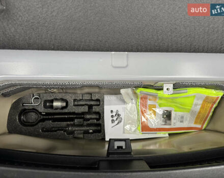 Серый Фольксваген ID.3, объемом двигателя 0 л и пробегом 107 тыс. км за 16999 $, фото 108 на Automoto.ua