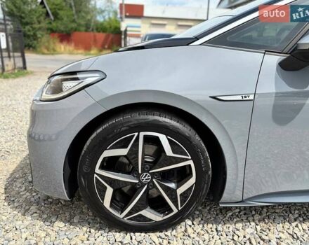 Серый Фольксваген ID.3, объемом двигателя 0 л и пробегом 215 тыс. км за 14650 $, фото 2 на Automoto.ua