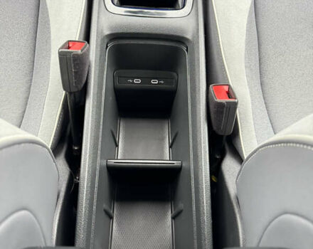 Серый Фольксваген ID.3, объемом двигателя 0 л и пробегом 107 тыс. км за 16999 $, фото 45 на Automoto.ua