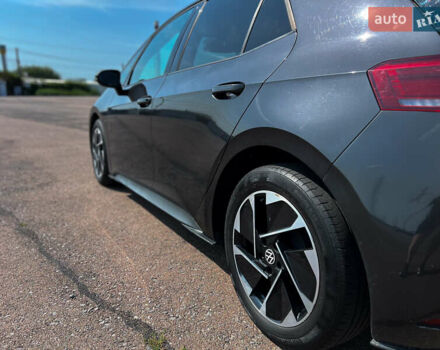 Серый Фольксваген ID.3, объемом двигателя 0 л и пробегом 58 тыс. км за 17800 $, фото 11 на Automoto.ua