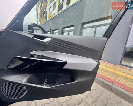 Серый Фольксваген ID.3, объемом двигателя 0 л и пробегом 129 тыс. км за 17600 $, фото 22 на Automoto.ua