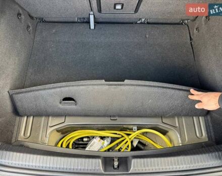 Серый Фольксваген ID.3, объемом двигателя 0 л и пробегом 109 тыс. км за 17799 $, фото 30 на Automoto.ua