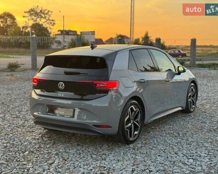 Серый Фольксваген ID.3, объемом двигателя 0 л и пробегом 186 тыс. км за 15900 $, фото 2 на Automoto.ua