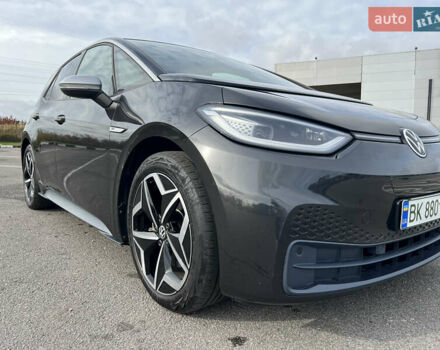 Серый Фольксваген ID.3, объемом двигателя 0 л и пробегом 98 тыс. км за 16300 $, фото 10 на Automoto.ua