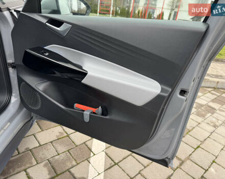 Серый Фольксваген ID.3, объемом двигателя 0 л и пробегом 107 тыс. км за 16999 $, фото 92 на Automoto.ua