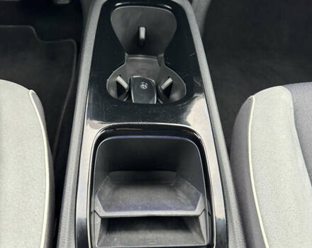 Серый Фольксваген ID.3, объемом двигателя 0 л и пробегом 107 тыс. км за 16999 $, фото 44 на Automoto.ua