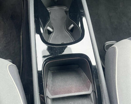 Сірий Фольксваген ID.3, об'ємом двигуна 0 л та пробігом 100 тис. км за 17000 $, фото 20 на Automoto.ua