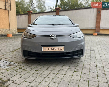 Фольксваген ID.3 2020 в Коломые на Automoto.ua Серый Фольксваген ID.3, объемом двигателя 0 л и пробегом 87 тыс. км за 16450 $, фото 2 на Automoto.ua