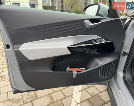 Серый Фольксваген ID.3, объемом двигателя 0 л и пробегом 107 тыс. км за 16999 $, фото 32 на Automoto.ua