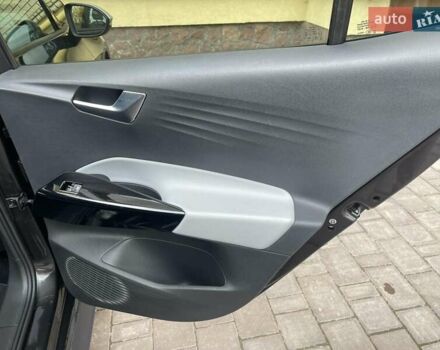 Сірий Фольксваген ID.3, об'ємом двигуна 0 л та пробігом 129 тис. км за 18500 $, фото 26 на Automoto.ua