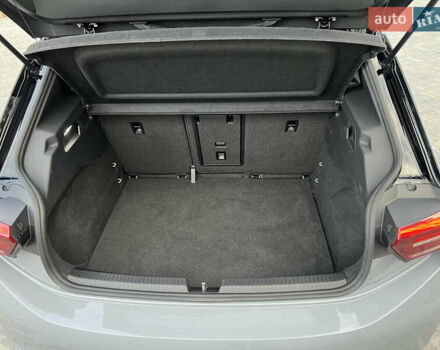 Серый Фольксваген ID.3, объемом двигателя 0 л и пробегом 117 тыс. км за 17300 $, фото 62 на Automoto.ua