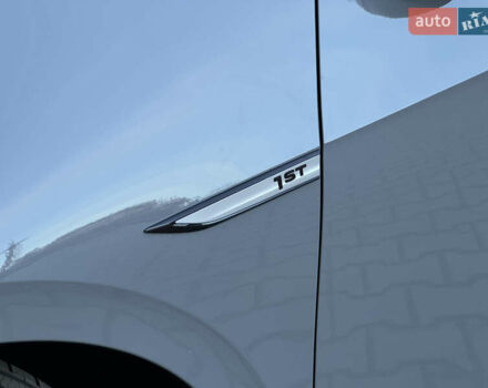 Серый Фольксваген ID.3, объемом двигателя 0 л и пробегом 91 тыс. км за 16999 $, фото 8 на Automoto.ua