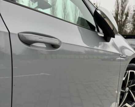 Серый Фольксваген ID.3, объемом двигателя 0 л и пробегом 107 тыс. км за 16999 $, фото 24 на Automoto.ua