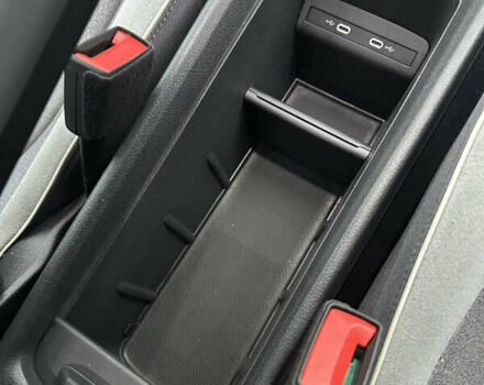 Серый Фольксваген ID.3, объемом двигателя 0 л и пробегом 160 тыс. км за 17200 $, фото 63 на Automoto.ua