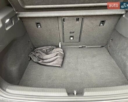 Сірий Фольксваген ID.3, об'ємом двигуна 0 л та пробігом 129 тис. км за 18500 $, фото 22 на Automoto.ua