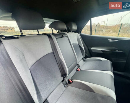 Серый Фольксваген ID.3, объемом двигателя 0 л и пробегом 129 тыс. км за 17600 $, фото 40 на Automoto.ua