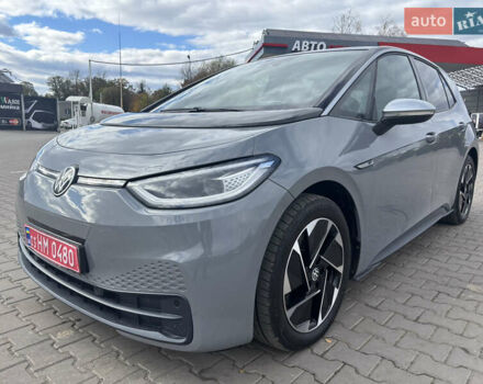 Фольксваген ID.3 2020 в Коломые на Automoto.ua Серый Фольксваген ID.3, объемом двигателя 0 л и пробегом 214 тыс. км за 14999 $, фото 1 на Automoto.ua