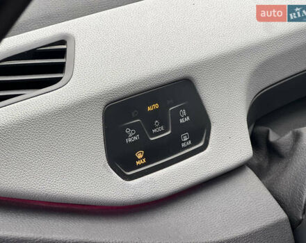 Серый Фольксваген ID.3, объемом двигателя 0 л и пробегом 64 тыс. км за 16950 $, фото 28 на Automoto.ua