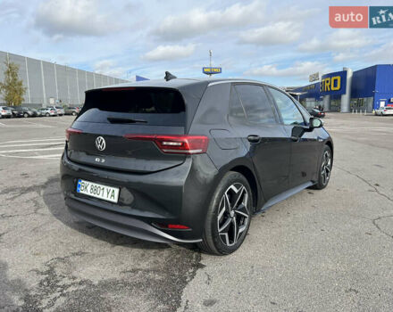 Серый Фольксваген ID.3, объемом двигателя 0 л и пробегом 98 тыс. км за 16300 $, фото 3 на Automoto.ua