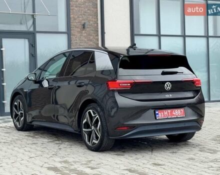 Серый Фольксваген ID.3, объемом двигателя 0 л и пробегом 100 тыс. км за 16999 $, фото 1 на Automoto.ua