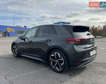 Серый Фольксваген ID.3, объемом двигателя 0 л и пробегом 98 тыс. км за 16300 $, фото 6 на Automoto.ua