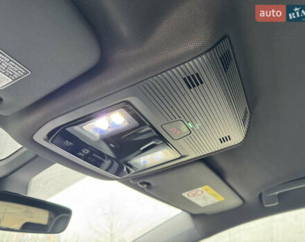 Серый Фольксваген ID.3, объемом двигателя 0 л и пробегом 107 тыс. км за 16999 $, фото 80 на Automoto.ua