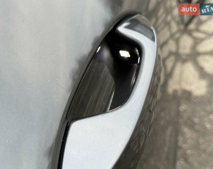 Сірий Фольксваген ID.3, об'ємом двигуна 0 л та пробігом 182 тис. км за 15499 $, фото 27 на Automoto.ua