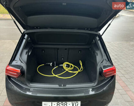 Серый Фольксваген ID.3, объемом двигателя 0 л и пробегом 174 тыс. км за 14850 $, фото 8 на Automoto.ua