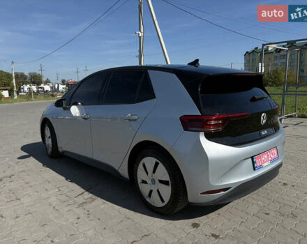 Серый Фольксваген ID.3, объемом двигателя 0 л и пробегом 141 тыс. км за 16500 $, фото 6 на Automoto.ua