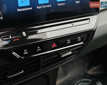 Фольксваген ID.3 2020 в Луцке на Automoto.ua Серый Фольксваген ID.3, объемом двигателя 0 л и пробегом 173 тыс. км за 16699 $, фото 52 на Automoto.ua