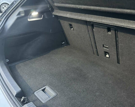 Серый Фольксваген ID.3, объемом двигателя 0 л и пробегом 160 тыс. км за 17200 $, фото 95 на Automoto.ua