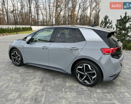 Серый Фольксваген ID.3, объемом двигателя 0 л и пробегом 117 тыс. км за 17300 $, фото 5 на Automoto.ua
