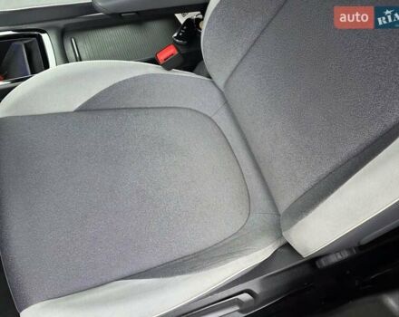 Сірий Фольксваген ID.3, об'ємом двигуна 0 л та пробігом 125 тис. км за 16499 $, фото 22 на Automoto.ua