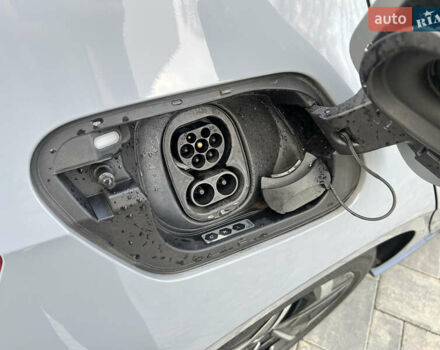 Серый Фольксваген ID.3, объемом двигателя 0 л и пробегом 117 тыс. км за 17300 $, фото 28 на Automoto.ua