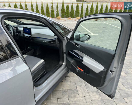 Серый Фольксваген ID.3, объемом двигателя 0 л и пробегом 117 тыс. км за 17300 $, фото 71 на Automoto.ua