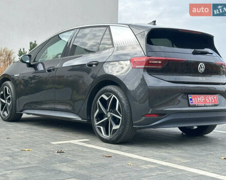 Серый Фольксваген ID.3, объемом двигателя 0 л и пробегом 175 тыс. км за 15799 $, фото 16 на Automoto.ua