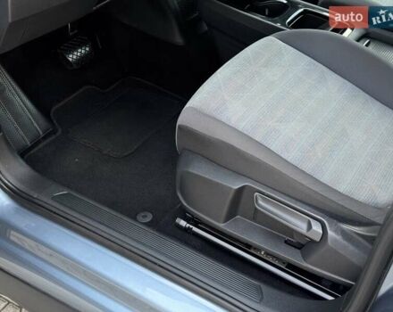 Сірий Фольксваген ID.3, об'ємом двигуна 0 л та пробігом 93 тис. км за 15999 $, фото 42 на Automoto.ua