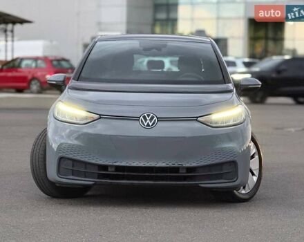 Серый Фольксваген ID.3, объемом двигателя 0 л и пробегом 33 тыс. км за 17500 $, фото 2 на Automoto.ua