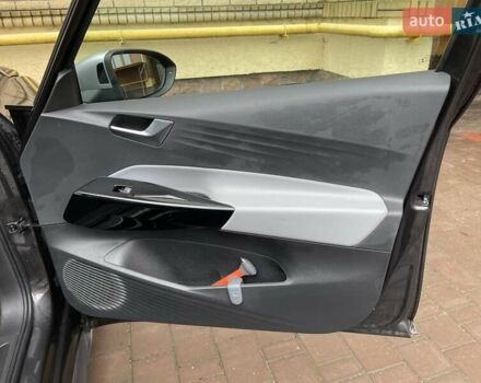 Серый Фольксваген ID.3, объемом двигателя 0 л и пробегом 111 тыс. км за 16800 $, фото 58 на Automoto.ua