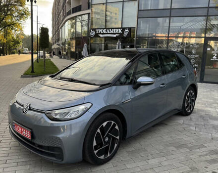 Серый Фольксваген ID.3, объемом двигателя 0 л и пробегом 100 тыс. км за 16600 $, фото 1 на Automoto.ua