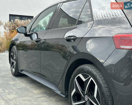 Серый Фольксваген ID.3, объемом двигателя 0 л и пробегом 175 тыс. км за 15799 $, фото 31 на Automoto.ua