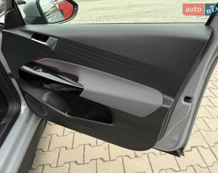 Серый Фольксваген ID.3, объемом двигателя 0 л и пробегом 133 тыс. км за 15400 $, фото 28 на Automoto.ua