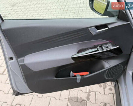 Серый Фольксваген ID.3, объемом двигателя 0 л и пробегом 133 тыс. км за 15400 $, фото 17 на Automoto.ua