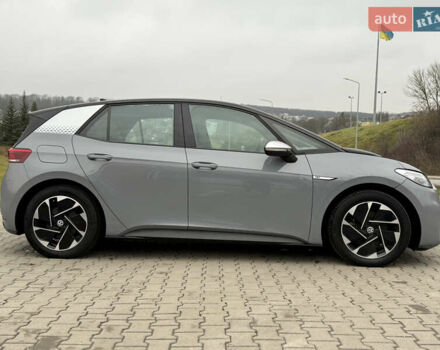Серый Фольксваген ID.3, объемом двигателя 0 л и пробегом 133 тыс. км за 15400 $, фото 10 на Automoto.ua
