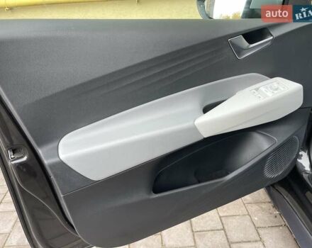 Сірий Фольксваген ID.3, об'ємом двигуна 0 л та пробігом 144 тис. км за 16999 $, фото 51 на Automoto.ua