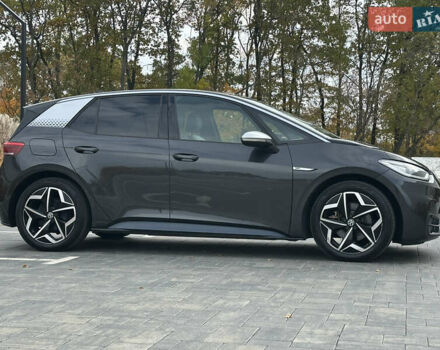 Серый Фольксваген ID.3, объемом двигателя 0 л и пробегом 175 тыс. км за 15799 $, фото 9 на Automoto.ua